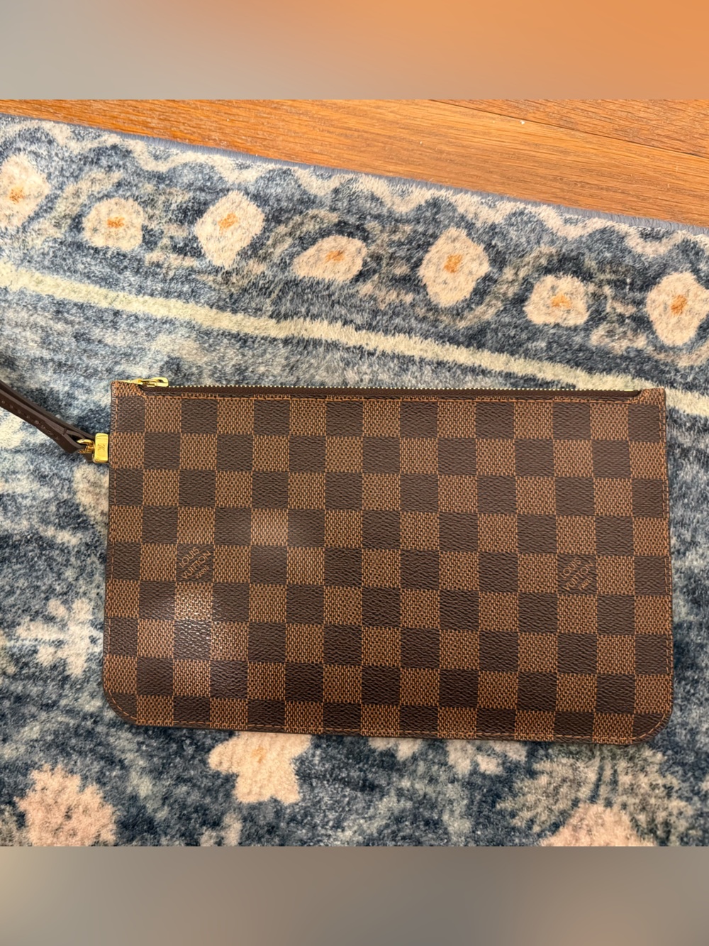 Louis Vuitton Pouch in Damier Ebene